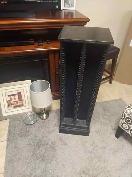 Photo of free Pictures, lamps, cd tower, etc (Newcastle Delaware) #1