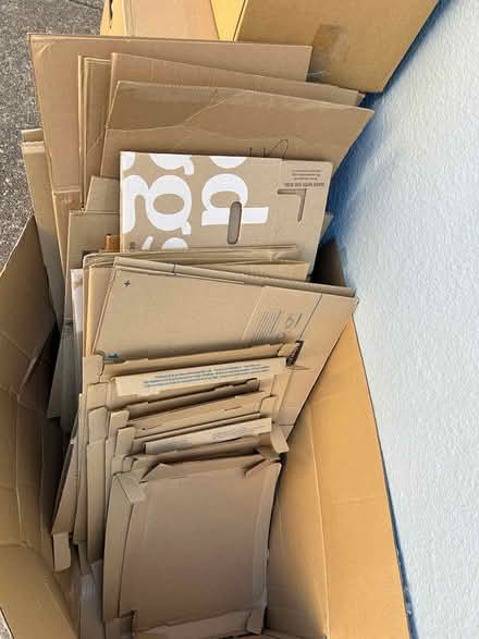 Photo of free Moving supplies (San Leandro) #1