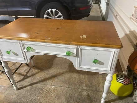 Photo of free Vanit table plus mirror (Avon lake oh) #1