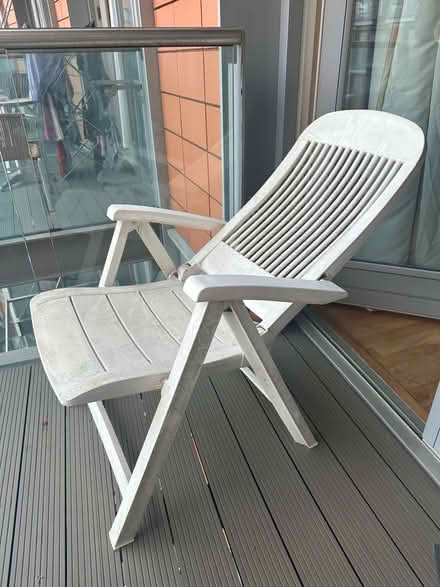 Photo of free Reclining sun chair (Canary Wharf, E14) #3