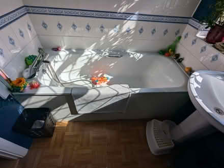 Photo of free Items from 2 bathrooms (used) (Brockley SE4) #3