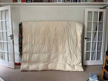 Photo of free Jonelle King Size Winter Duvet (Harrogate HG2) #1