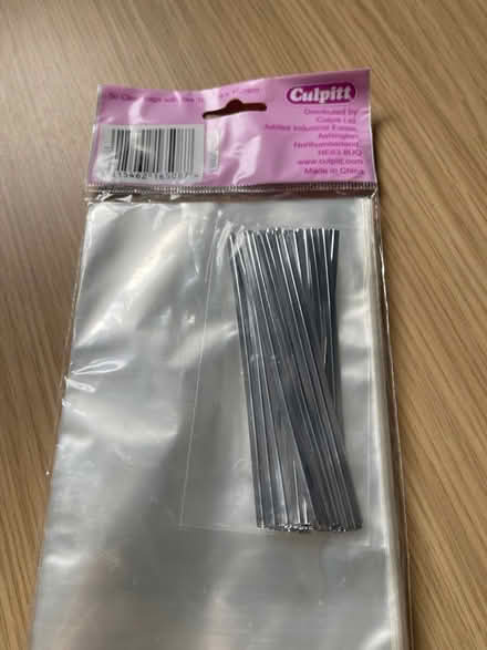 Photo of free 50 clear gift bags (Lightwater GU18) #2