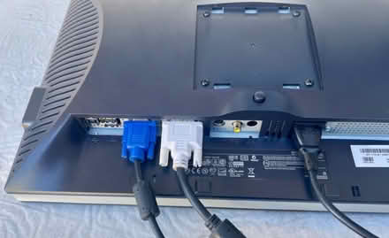 Photo of free DELL UltraSharp Monitor (Sunnyvale/ Crescent) #2