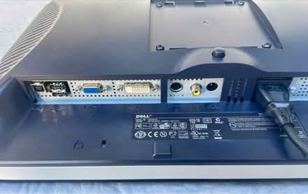 Photo of free DELL UltraSharp Monitor (Sunnyvale/ Crescent) #3