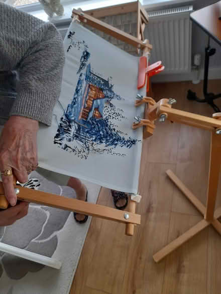 Photo of Large Embroidery frame on stand (FY5 3AL) #1