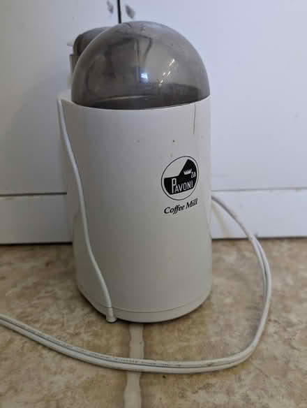 Photo of free Misc kitchen supplies (Elkton Heights neighborhood) #2