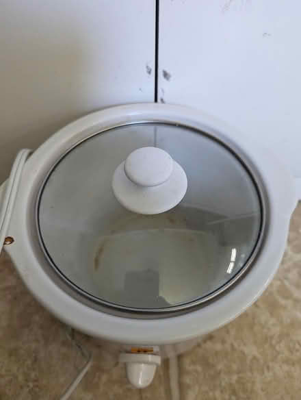 Photo of free Misc kitchen supplies (Elkton Heights neighborhood) #4
