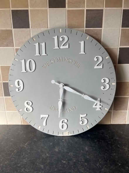 Photo of free Indoor/outdoor clock (Hollins BL9) #1