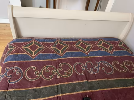 Photo of free twin sleigh bed (Hawthorne, NY) #1