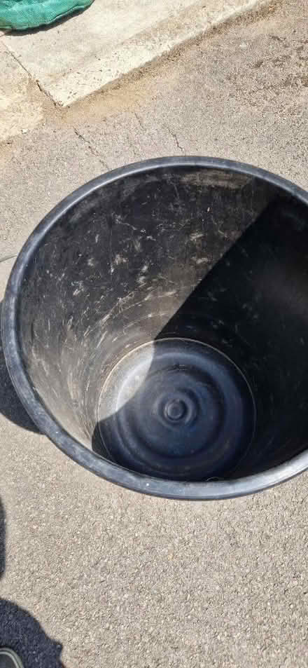 Photo of free Black rubbish bin (Fleet, Hampshire, GU51) #3