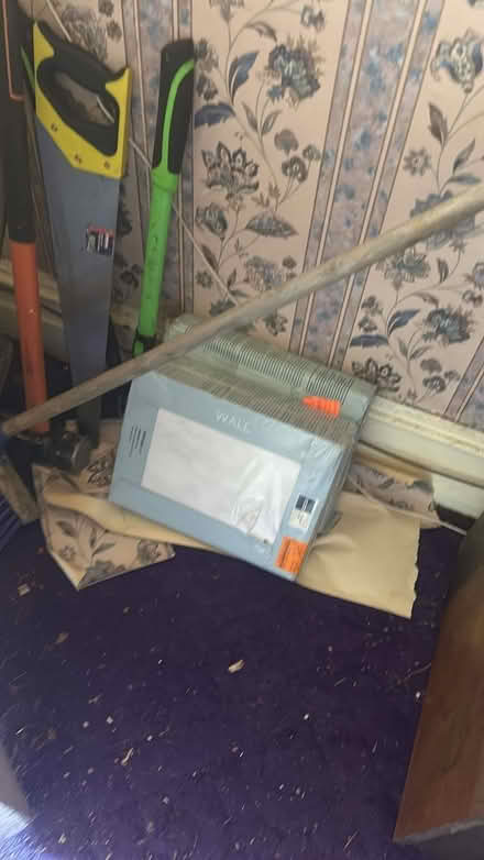 Photo of free Various tiles (Formby L37) #4
