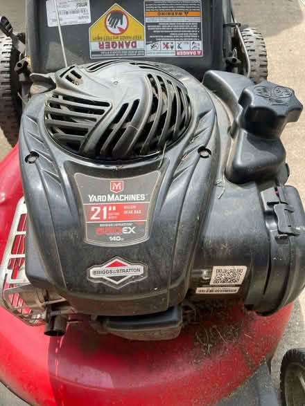 Photo of free Lawnmower needs maintenance (West Pearland / Manvel) #3