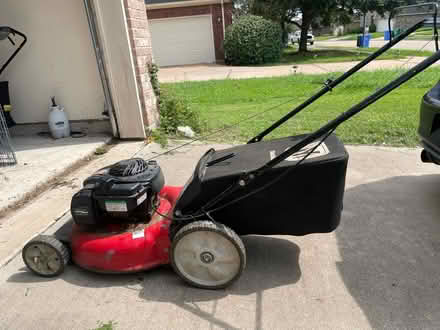 Photo of free Lawnmower needs maintenance (West Pearland / Manvel) #1