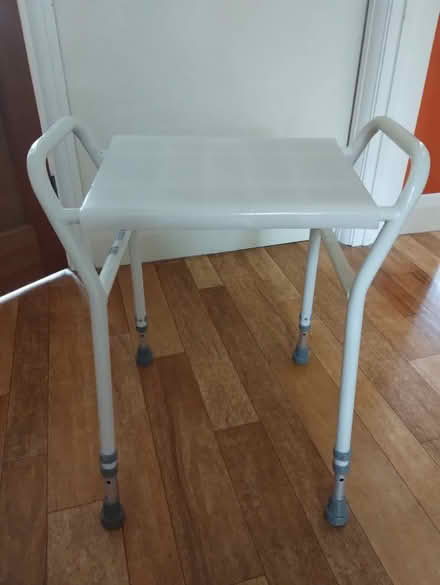 Photo of free Adjustable shower seat (fg) (Enfield EN1) #1