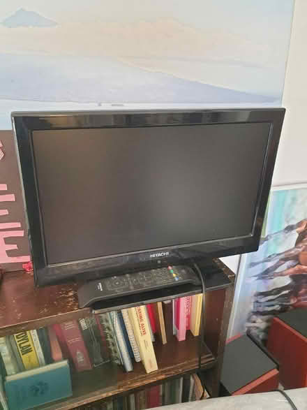 Photo of free Hitachi 19 inch tv (BN3 hove) #1