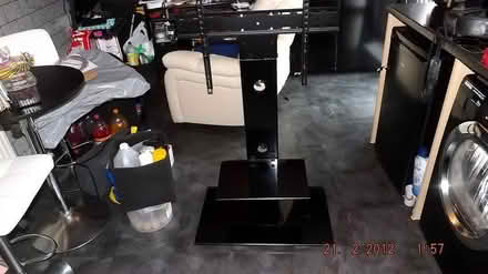Photo of free tv stand and mounting bracket (Southport PR9) #1