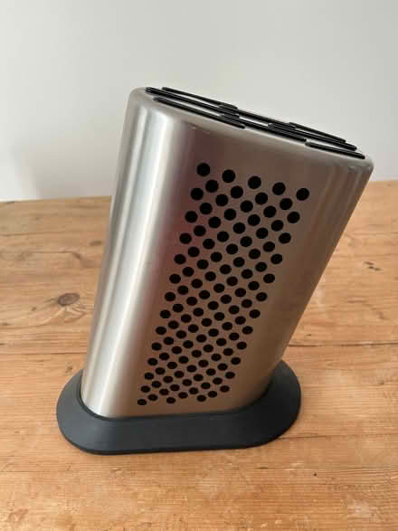 Photo of free Global Knife Block (TN25) #1