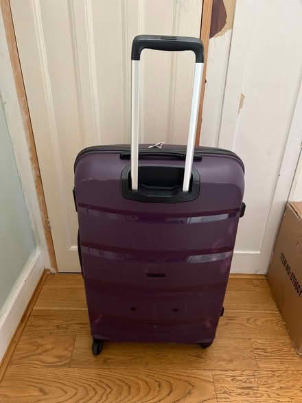 Photo of free Large hard shell suitcase (Surbiton, KT5) #2