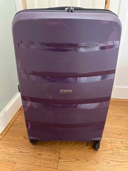 Photo of free Large hard shell suitcase (Surbiton, KT5) #1