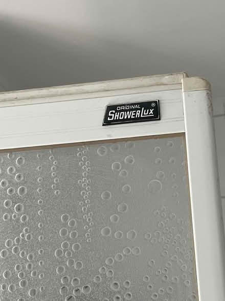 Photo of free Bubble patterned opaque glass in old shower screen (Wokingham RG40) #2