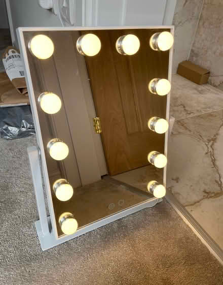Photo of free LED beauty mirror (Alderley Edge SK9) #1