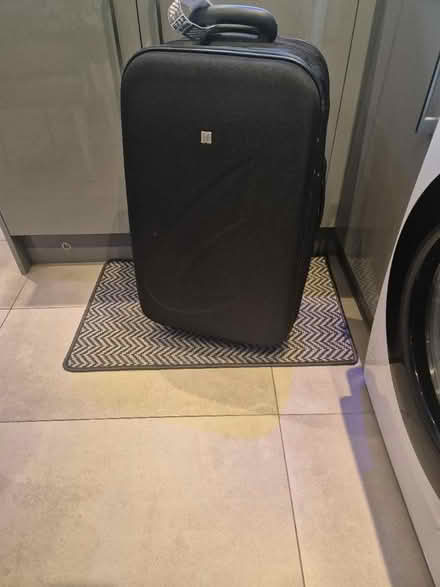 Photo of free Suitcase medium size (CW7) #1