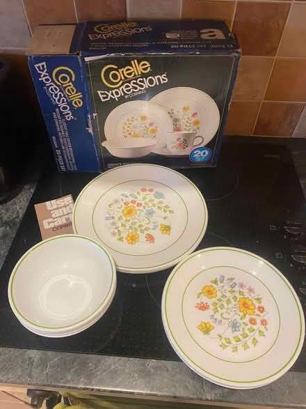 Photo of free Vintage dish set (4 of each) (Lancing BN15) #1