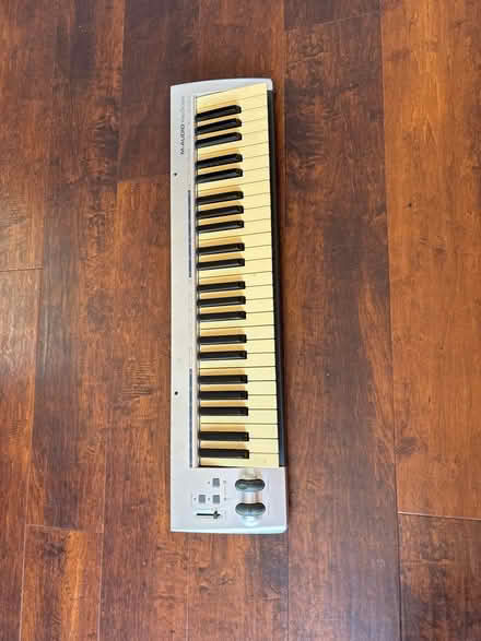 Photo of free M-audio keyStudio (BR3 Beckenham) #1