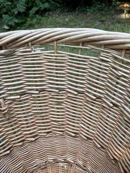 Photo of free Large basket (BR3 Beckenham) #3