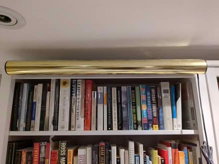 Photo of free Bookcase lights (Hunt Club/Prince of Wales) #1