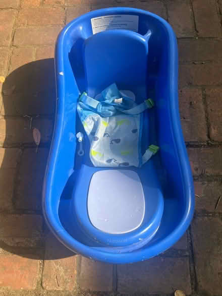 Photo of free Baby bath (Montclair-off Hwy 13) #1