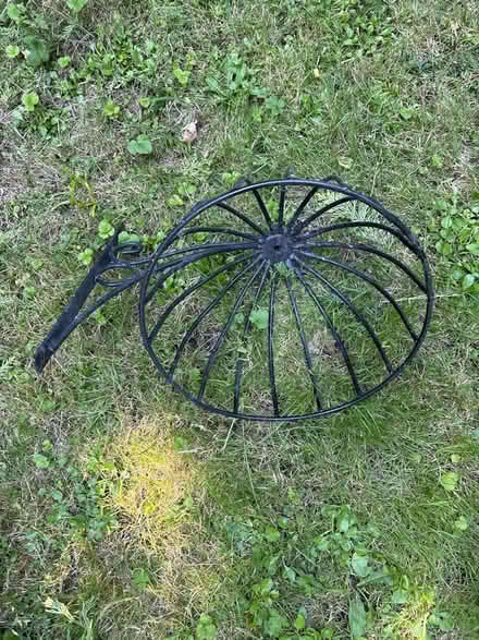 Photo of free Flower basket bracket (BR3 Beckenham) #2