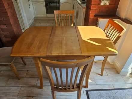 Photo of free Dining table & 4 Chairs (extendable) (Ulverley Green B92) #3