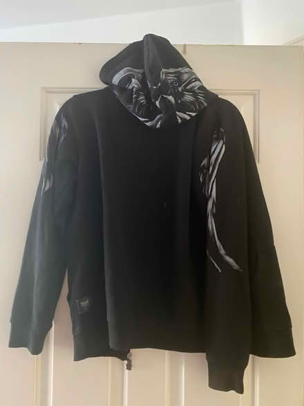 Photo of free 5 hoodies / sports jackets (SE8) #3