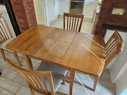 Photo of free Dining table & 4 Chairs (extendable) (Ulverley Green B92) #2