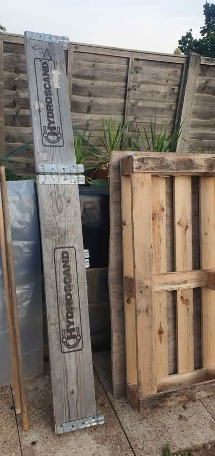 Photo of free Pallet collar (Shinfield RG2) #1
