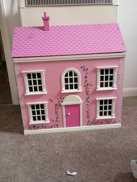 Photo of free Dolls house (Faversham Kent) #1