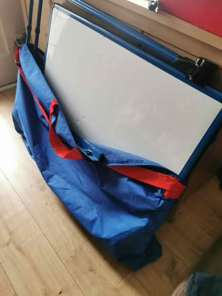 Photo of free Whiteboard flip chart easel (Olton B92) #1
