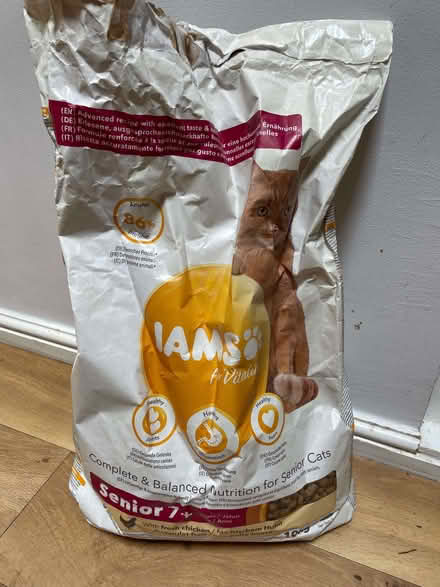 Photo of free About 3kg of IAMS 7+ dry cat food (Edenbridge TN8) #1