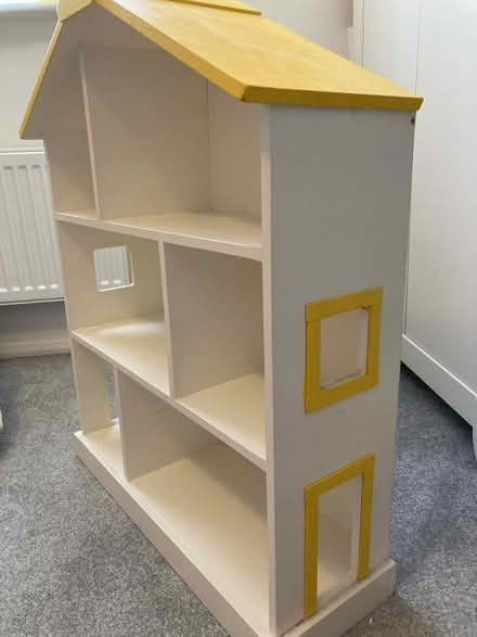 Photo of free Dolls House Bookcase (Ringwood) #1