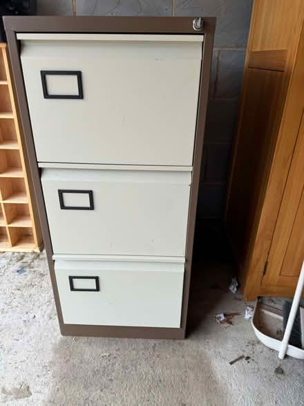 Photo of free Filing cabinet (Deanshanger MK19) #1