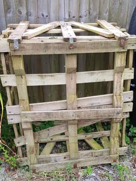 Photo of free 3 Crates from delivery of paving slabs (Stoke-sub-Hamdon TA14) #1