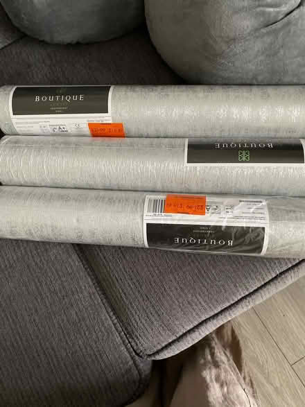 Photo of free X3 unopened tolls of wallpaper (PO19) #1
