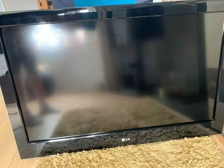 Photo of free lg tv (Frome - Summer Hill) #1
