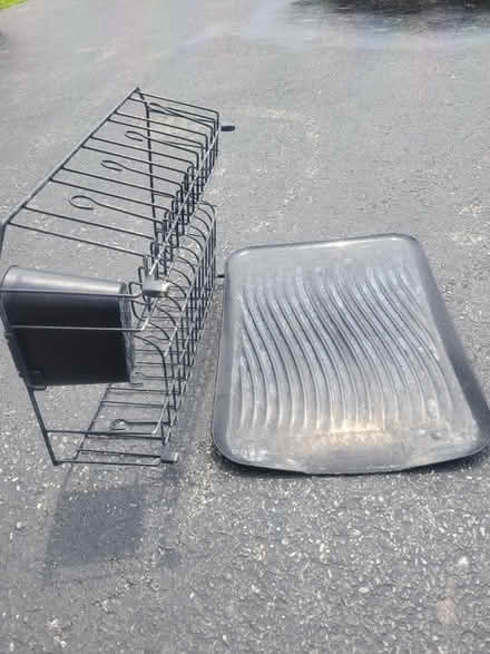 Photo of free Rubbermaid drying rack (Lagrange) #2