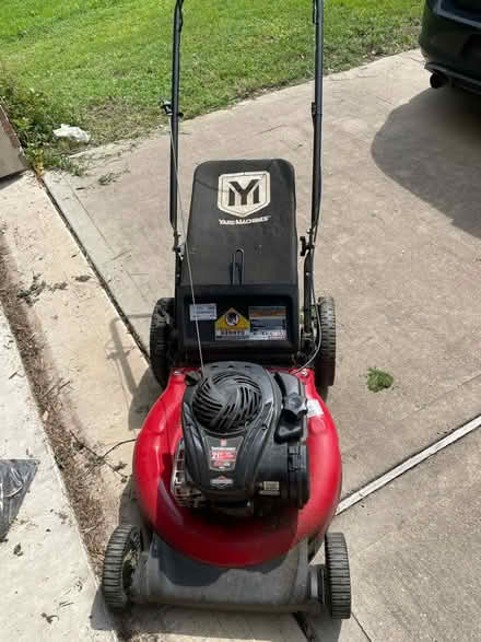 Photo of free Lawnmower needs maintenance (West Pearland / Manvel) #2