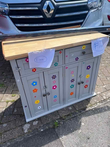 Photo of free Cabinet (Wickford SS12) #1