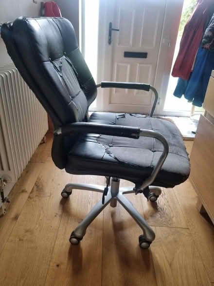 Photo of free Office chair (Goring) #2