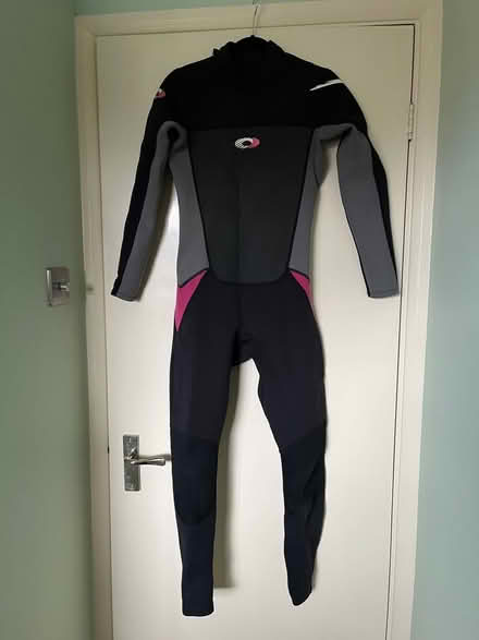 Photo of free Girls/womens wetsuit (Winnington Way GU21) #2